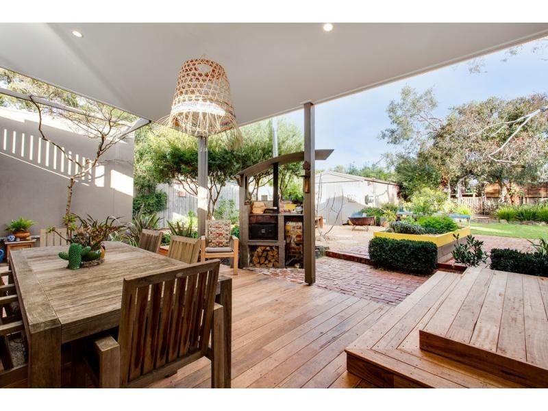 9 Bilbul Avenue, Rosebud VIC 3939