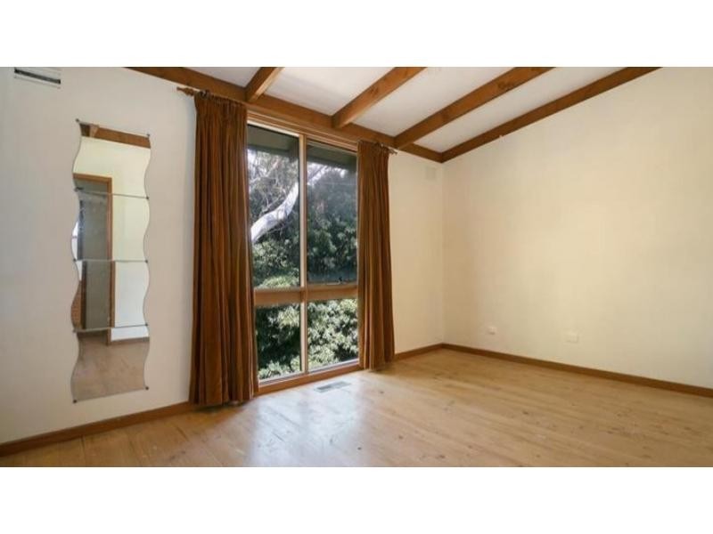 12 Leichardt Street, Mccrae VIC 3938