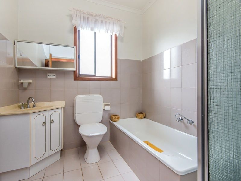 5 Grenville Grove, Rosebud West VIC 3940