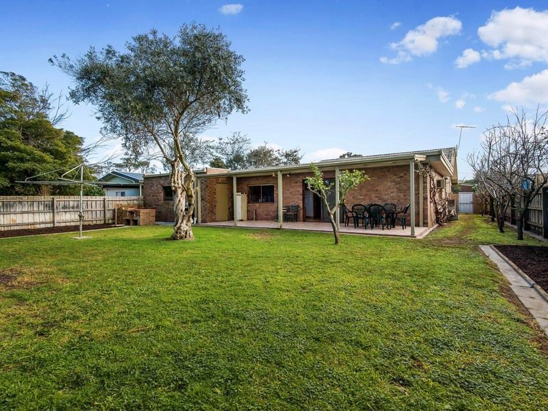 5 Grenville Grove, Rosebud West VIC 3940