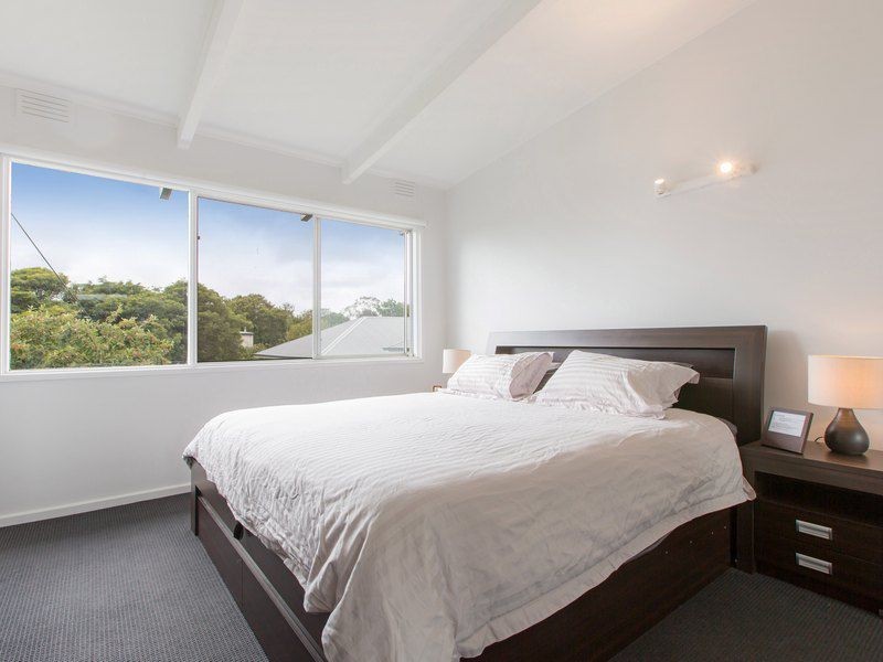 8 Banks Street, Mccrae VIC 3938