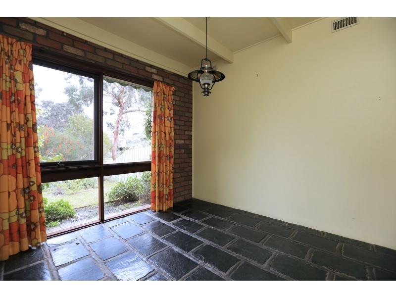 77 Leon Avenue, Rosebud VIC 3939