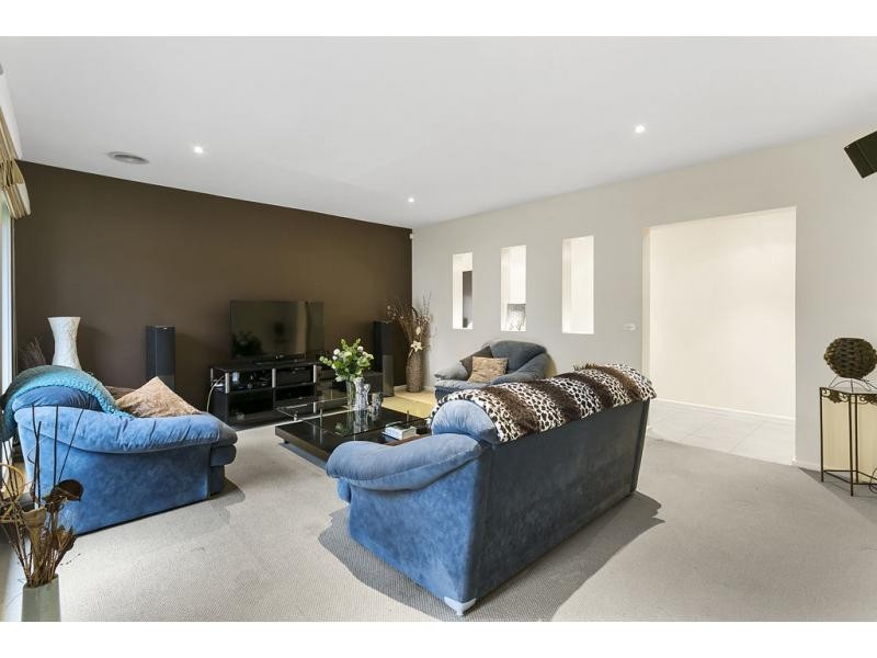 6 Egret Court, Rosebud West VIC 3940