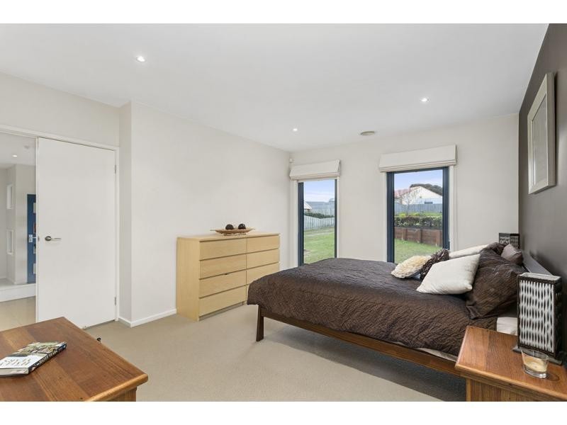 6 Egret Court, Rosebud West VIC 3940