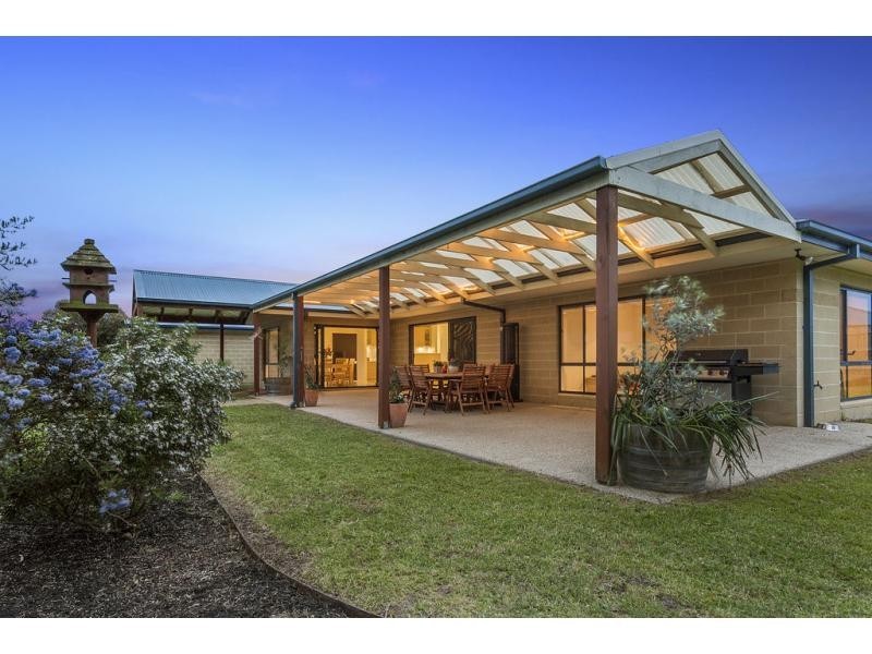 6 Egret Court, Rosebud West VIC 3940