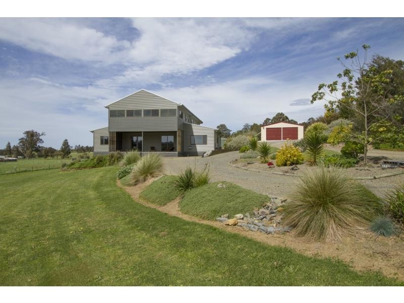 884 Swan Reach Road, Tambo Upper VIC 3885