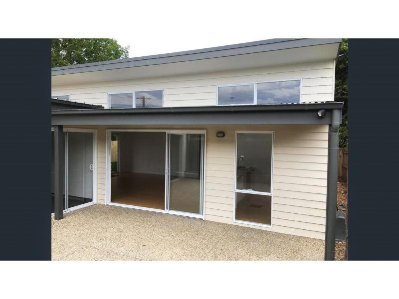 70 Whitehead Grove, Rosebud West VIC 3940