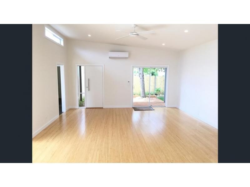 70 Whitehead Grove, Rosebud West VIC 3940
