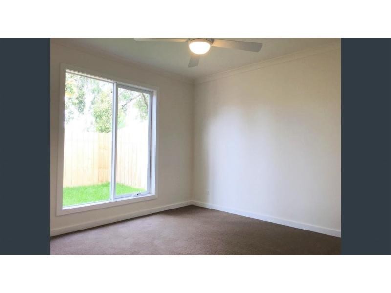 70 Whitehead Grove, Rosebud West VIC 3940