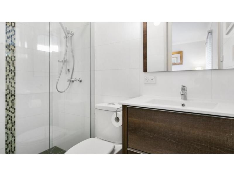26 Moorfield Avenue, Rosebud VIC 3939