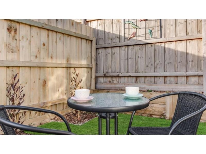 26 Moorfield Avenue, Rosebud VIC 3939