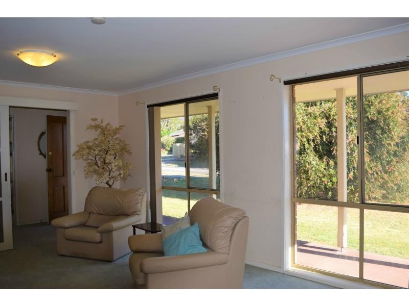 6 Poplar Drive, Rosebud VIC 3939