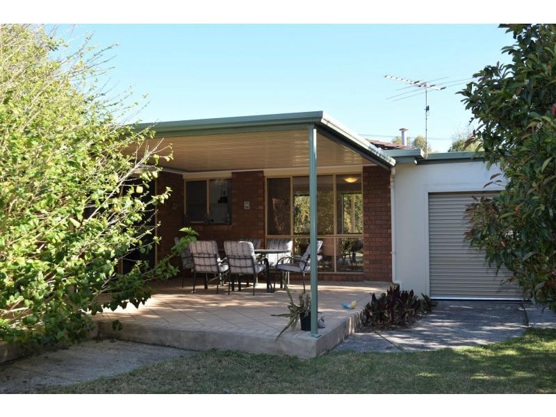 6 Poplar Drive, Rosebud VIC 3939