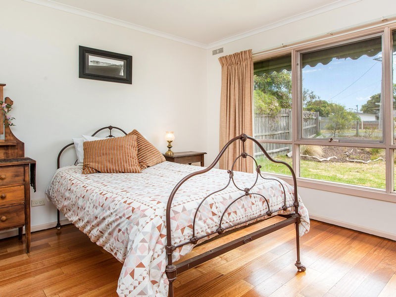 27 Kennington Road, Rosebud VIC 3939
