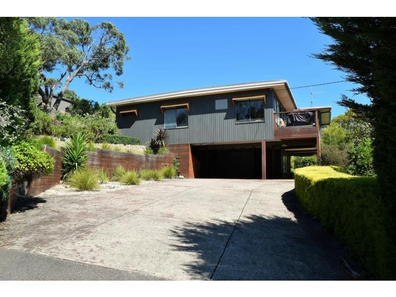 26 Hove Road, Rosebud VIC 3939