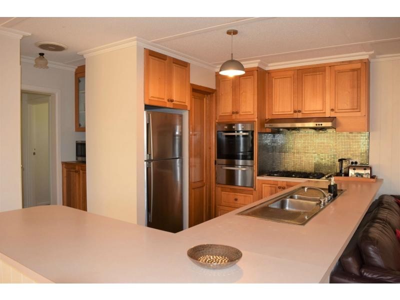 26 Hove Road, Rosebud VIC 3939