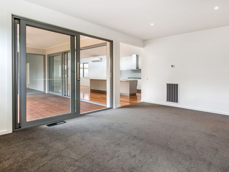 12a Donald Street, Rosebud VIC 3939