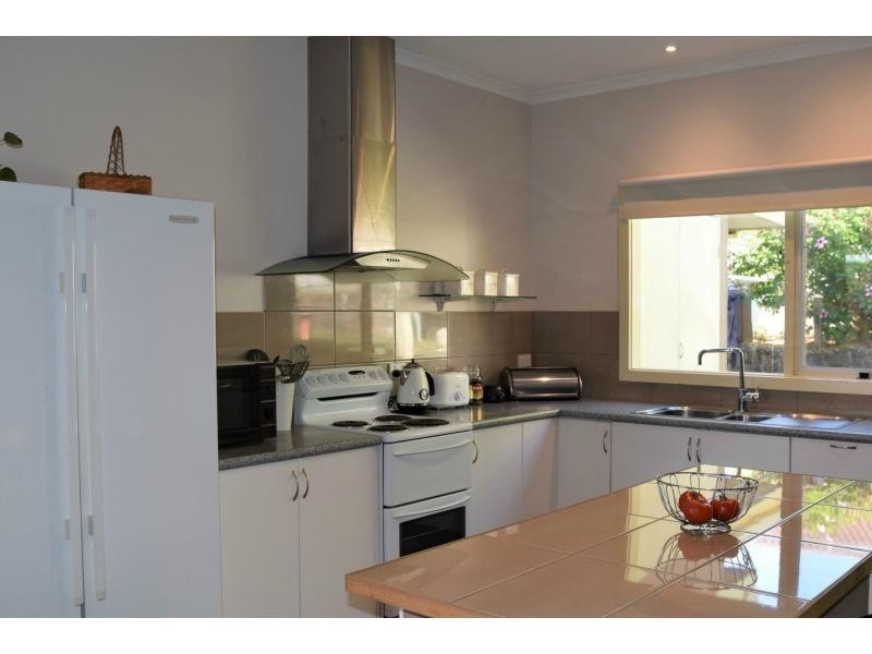 25 Denholm Street, Rosebud VIC 3939