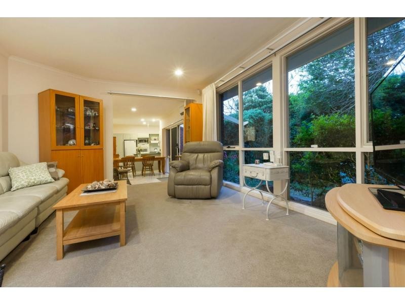 16 Riley Street, Mccrae VIC 3938