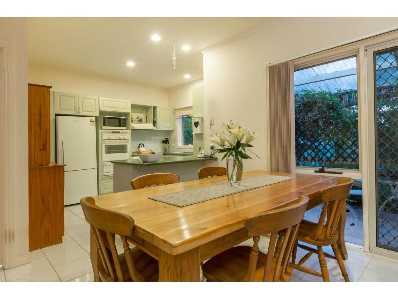 16 Riley Street, Mccrae VIC 3938