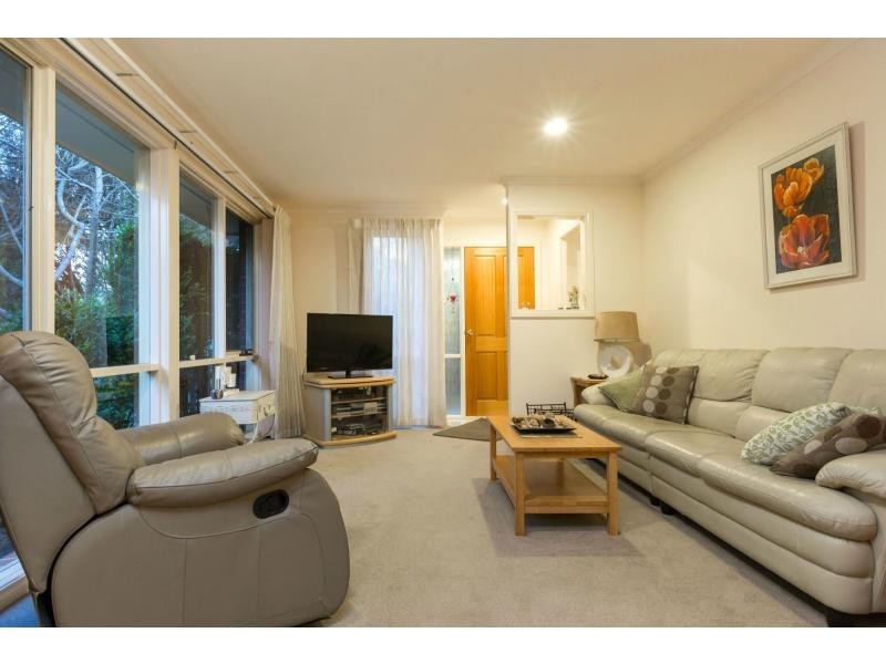 16 Riley Street, Mccrae VIC 3938