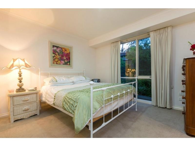 16 Riley Street, Mccrae VIC 3938