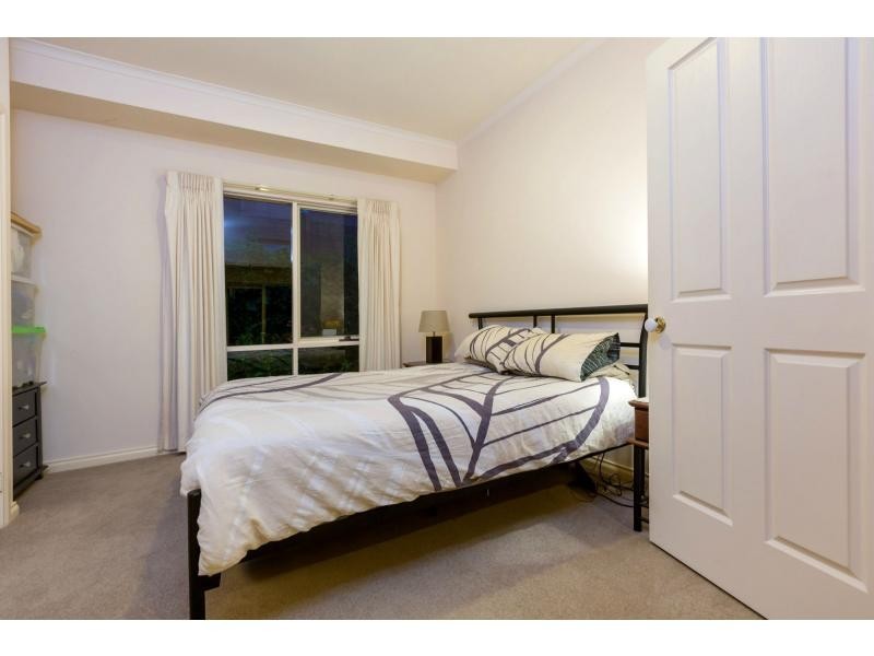 16 Riley Street, Mccrae VIC 3938