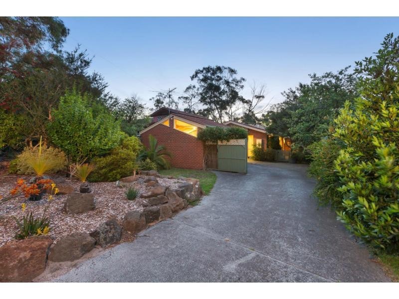 16 Riley Street, Mccrae VIC 3938