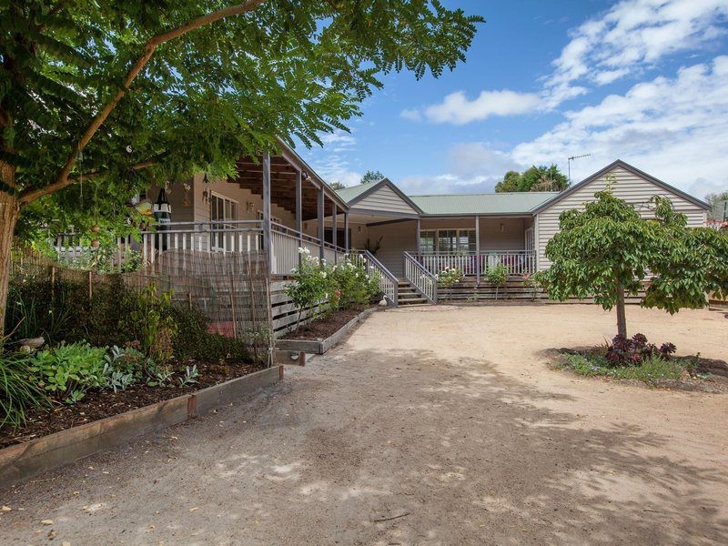 17 Avalon Drive, Rosebud VIC 3939