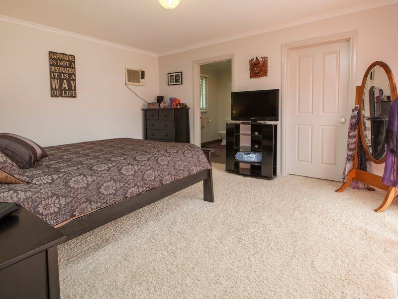 17 Avalon Drive, Rosebud VIC 3939