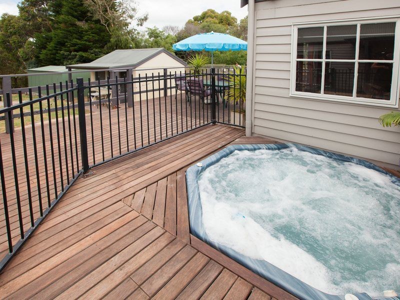 17 Avalon Drive, Rosebud VIC 3939