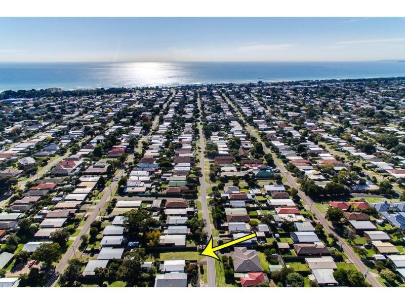 152 Seventh Avenue, Rosebud VIC 3939