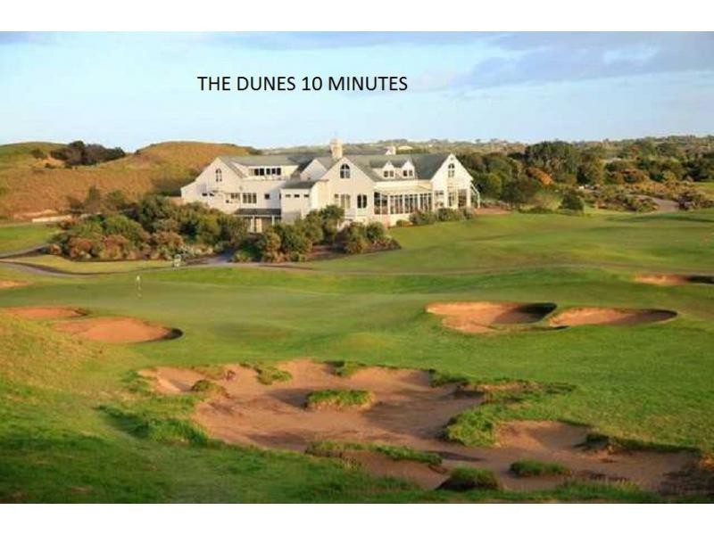 152 Seventh Avenue, Rosebud VIC 3939