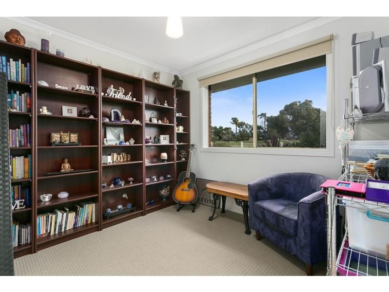 8 Palm Tree Drive, Safety Beach VIC 3936