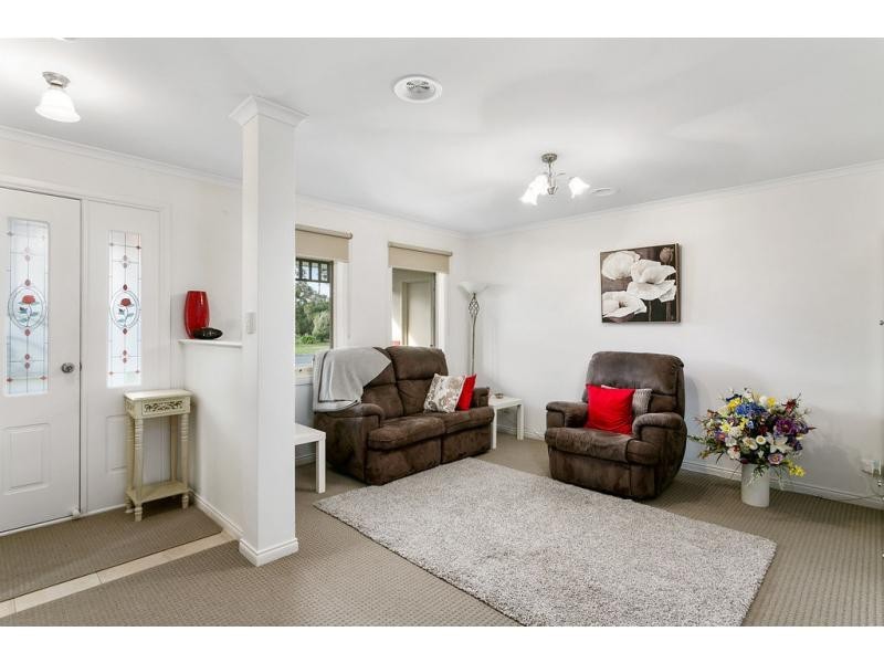 8 Palm Tree Drive, Safety Beach VIC 3936