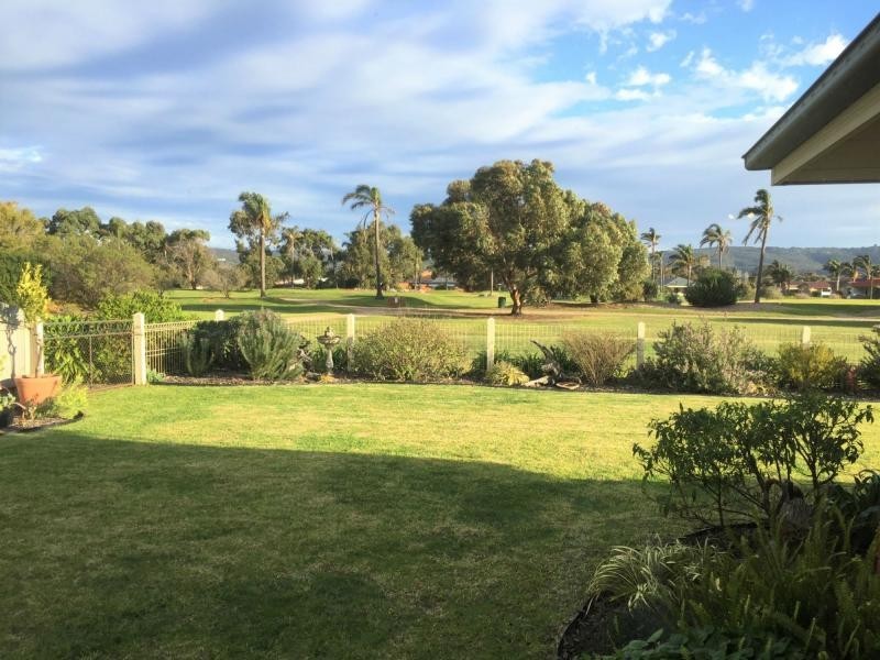 8 Palm Tree Drive, Safety Beach VIC 3936