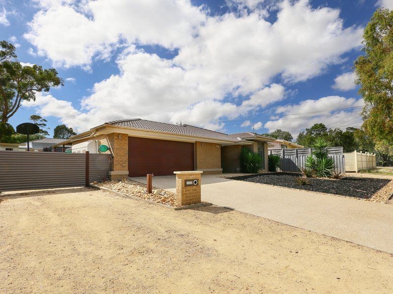 27 Wakool Avenue, Rosebud VIC 3939