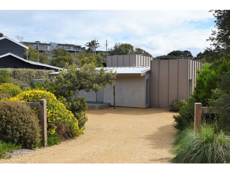 76 Adelaide Street, Blairgowrie VIC 3942