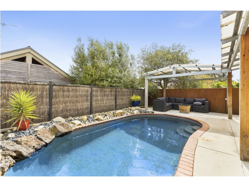 6 Sunningdale Road, Rosebud VIC 3939