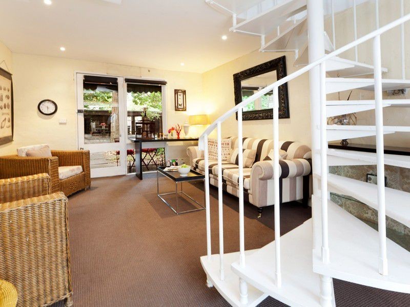 2, 5-7 The Avenue, Mccrae VIC 3938