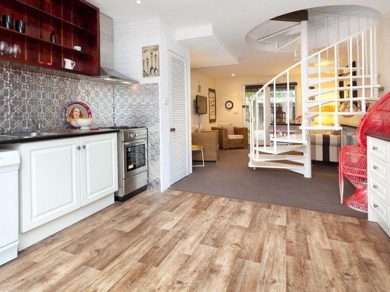 2, 5-7 The Avenue, Mccrae VIC 3938