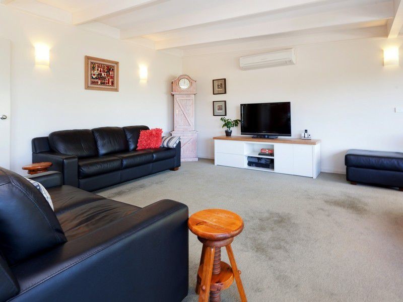 8 Riley Street, Mccrae VIC 3938