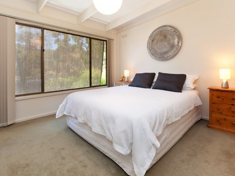 8 Riley Street, Mccrae VIC 3938