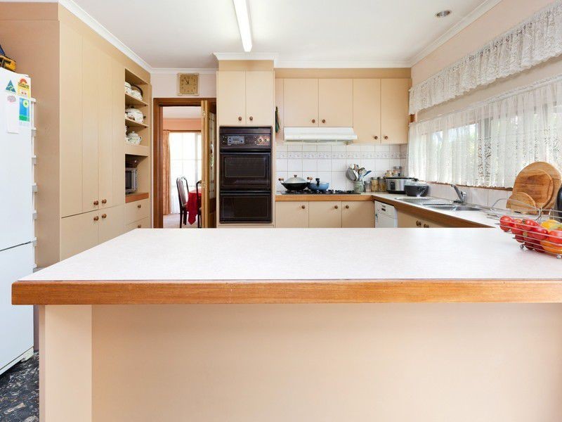 79 Hayes Avenue, Rosebud VIC 3939