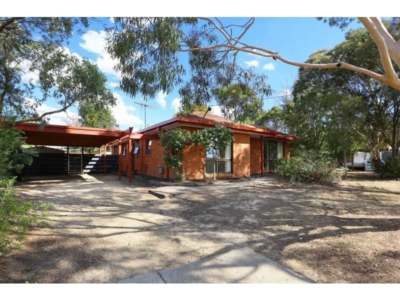 21 Deanswood Drive, Somerville VIC 3912