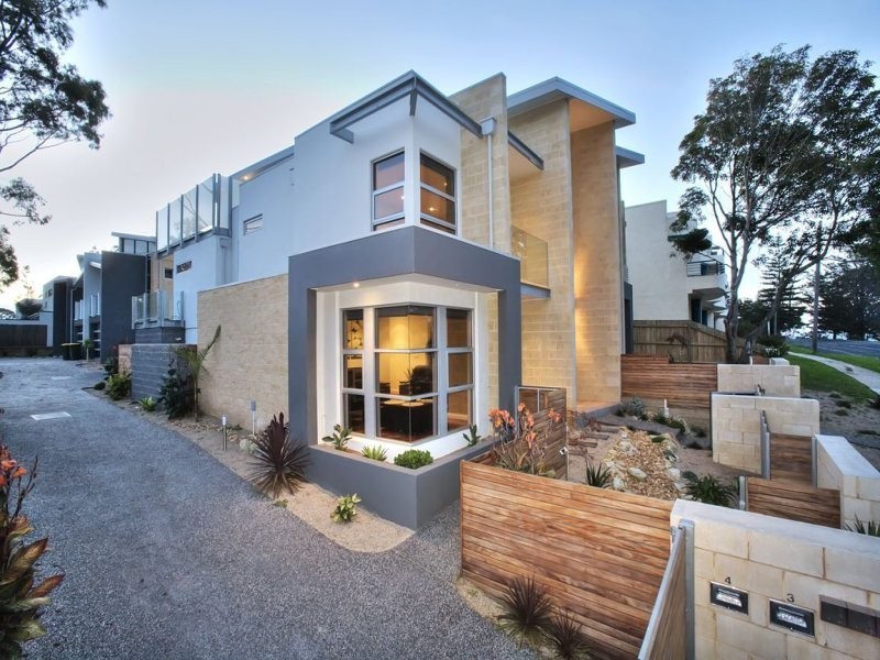 2/12 Steele Street, Cowes VIC 3922