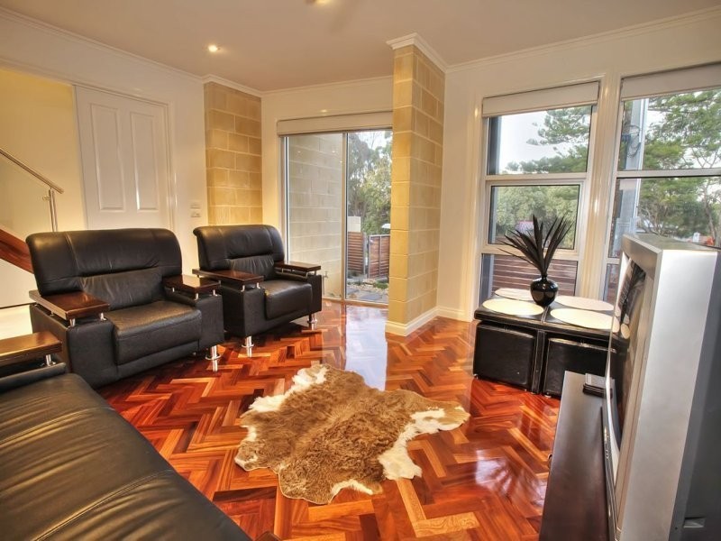 2/12 Steele Street, Cowes VIC 3922