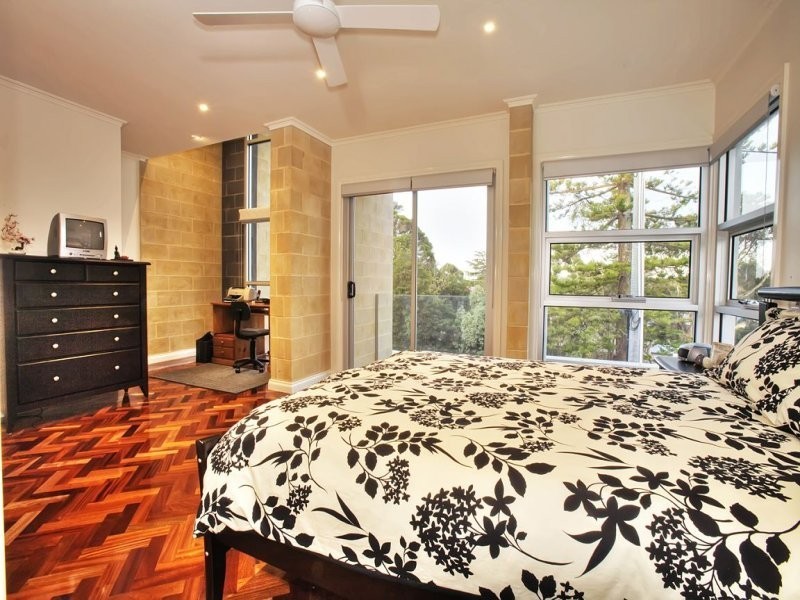 2/12 Steele Street, Cowes VIC 3922