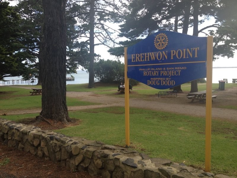 2/12 Steele Street, Cowes VIC 3922