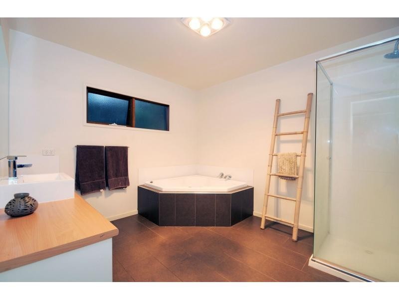 4 Seabrook Avenue, Rosebud VIC 3939